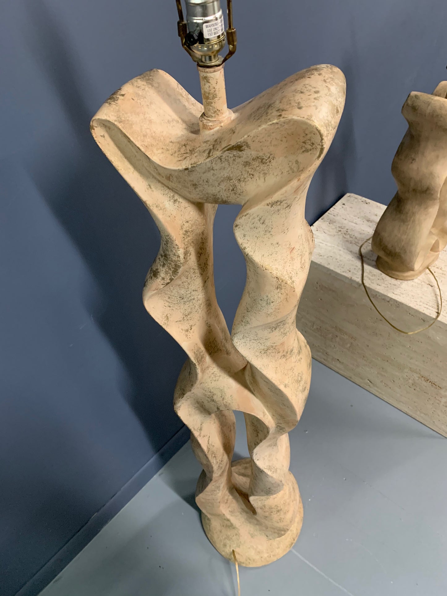 SOLD – 1980s Post Modern Plaster Floor lamp in a Free Form Ribbon Motif