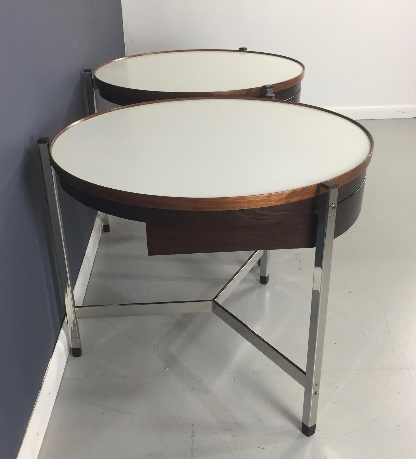 Dunbar Rare Round Occasional Tables by Edward Wormley a Pair Mid Century