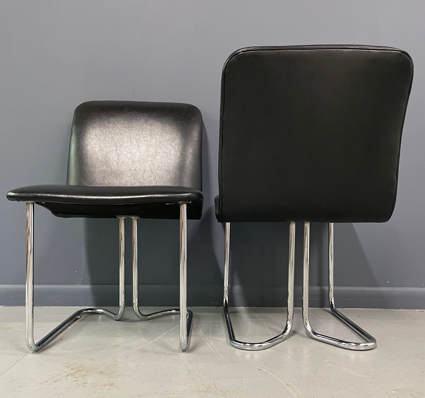 SOLD – Milo Baughman For DIA Rare Set of Six Chrome Cantilevered Dining Chairs