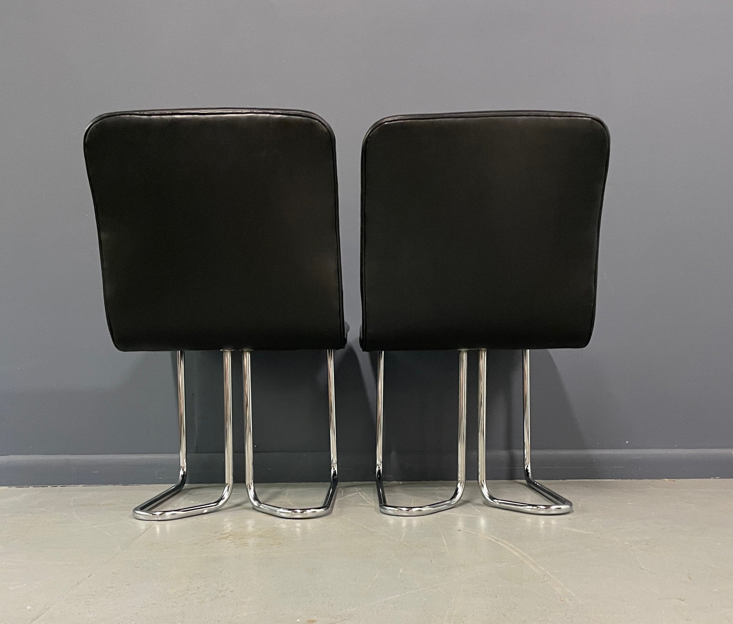 SOLD – Milo Baughman For DIA Rare Set of Six Chrome Cantilevered Dining Chairs