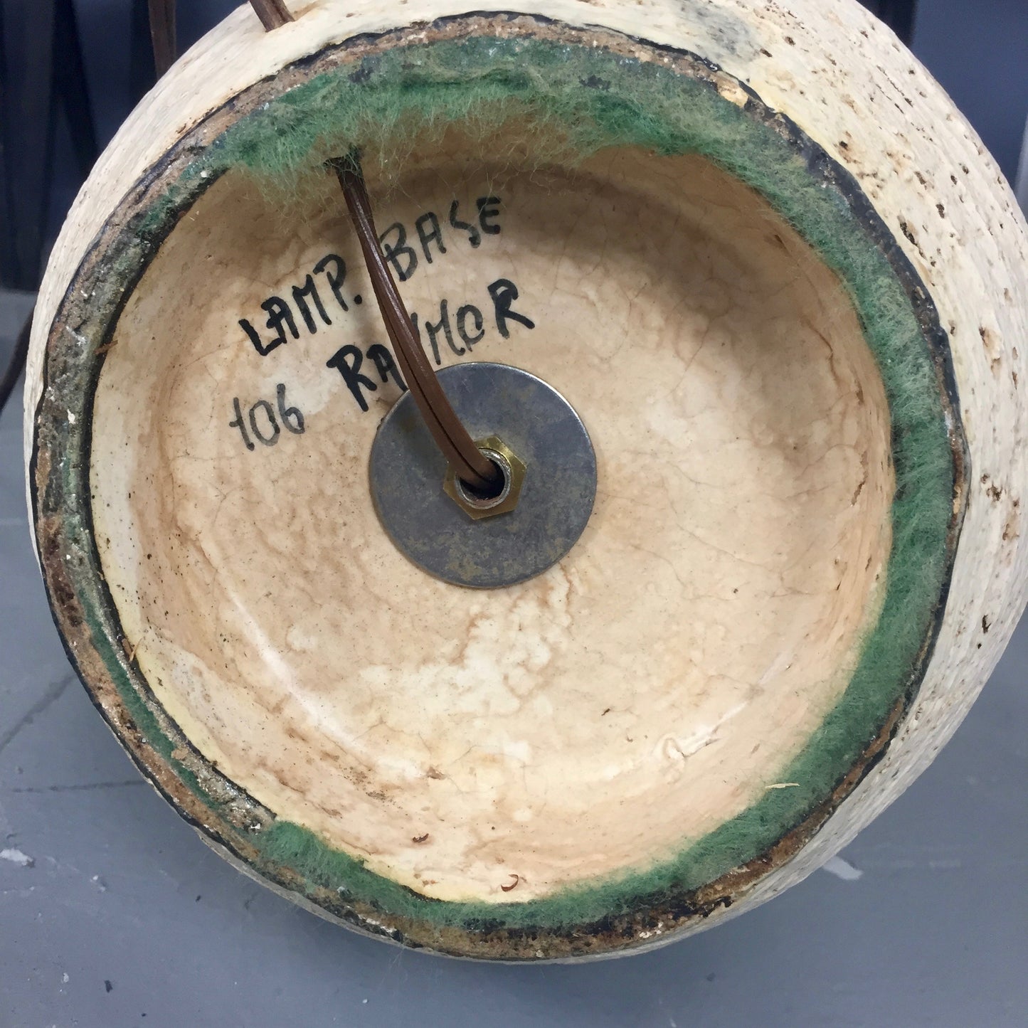 SOLD – Raymor Ceramic Mid Century Lamp with Incised Birds in the Style of Aldo Londi