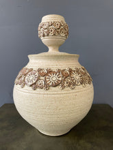 Load image into Gallery viewer, Wishon-Harrell Studio Art Pottery Ceramic Lidded Vase with Appliqué Decoration